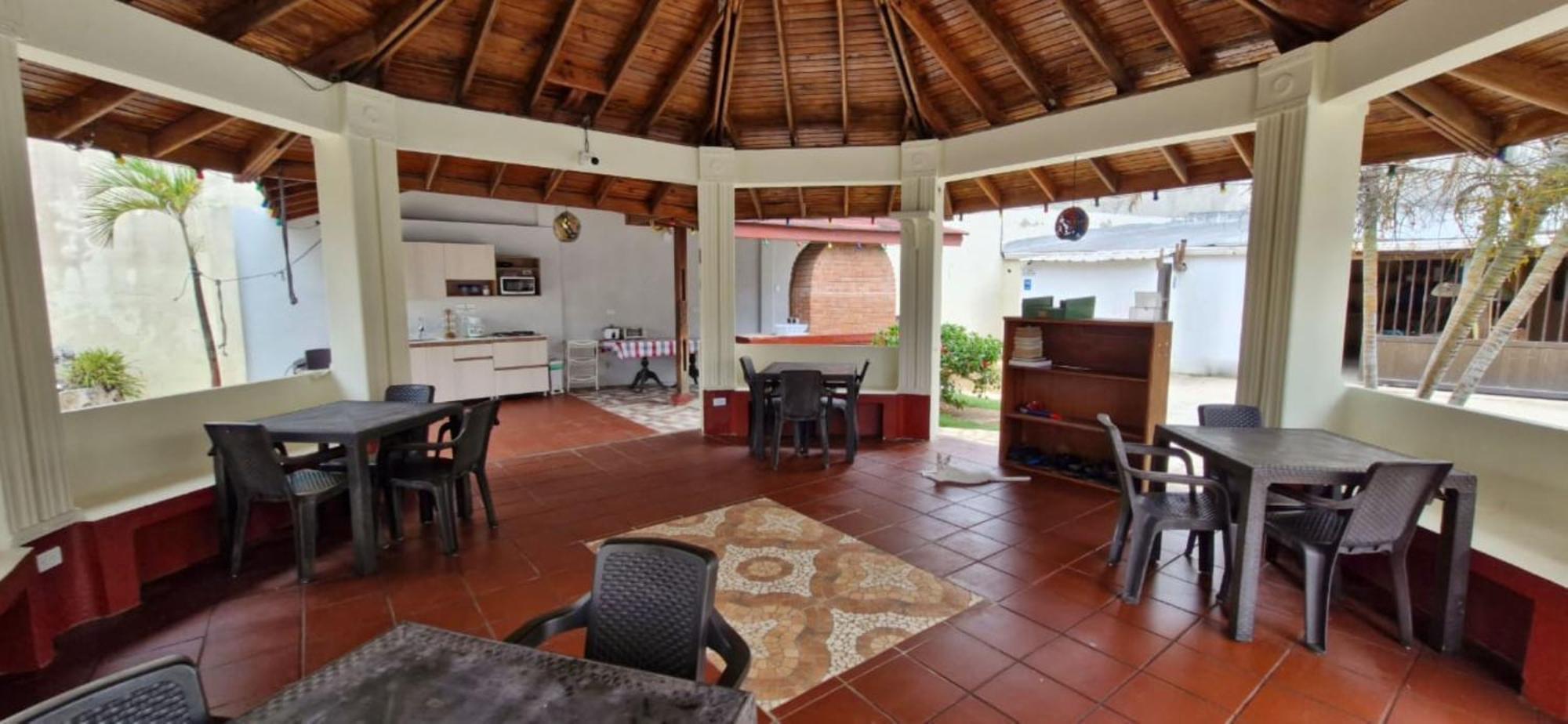 Hostal Marlyn San Andrés Exteriör bild