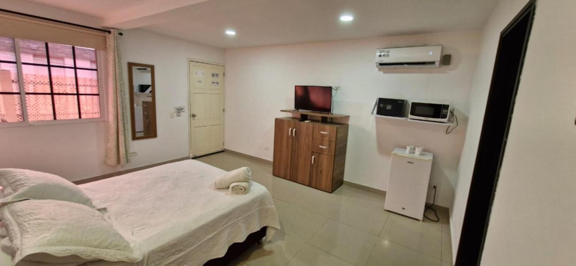 Hostal Marlyn San Andrés Exteriör bild